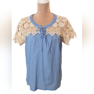 Hayden Blue Cream Crochet Lace Up Womans Lightweight Blouse Medium
